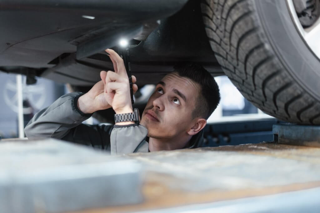 Kfz Gutachter Nico Aringer in Herford