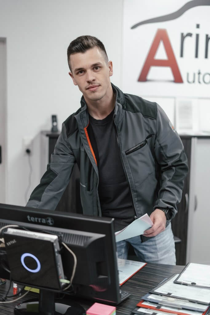 Kfz Gutachter Nico Aringer in Herford